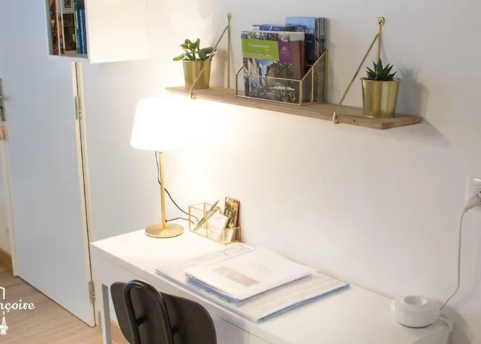 La Balancoire * טור